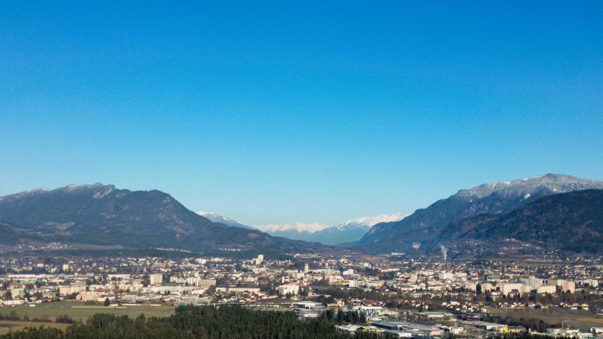 Mountains & Lakes - Chaletdorf & Appartements Villach Bagian luar foto